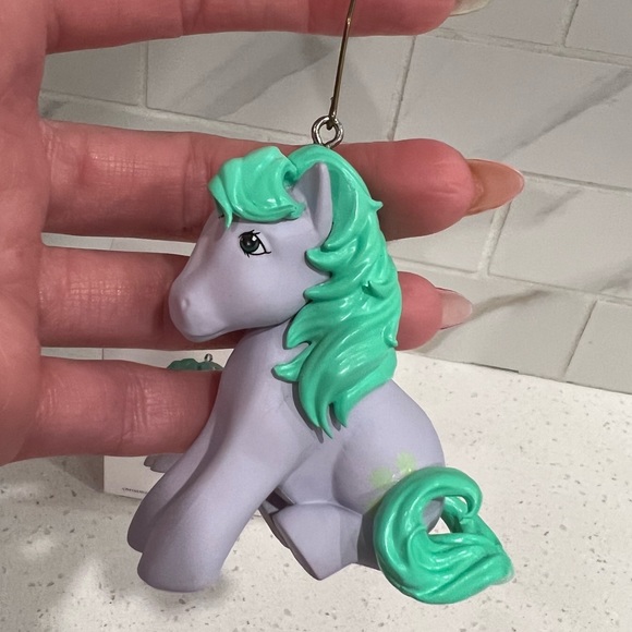 Hallmark Keepsake Ornament 2019 My Little Pony Seashell - Picture 2 of 8